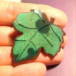 Green metal leaf  brooche